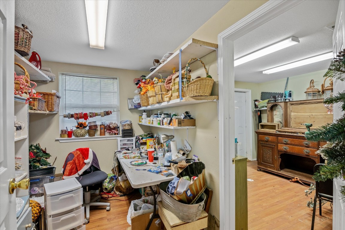 1301 N Main Street Weatherford TX 76086