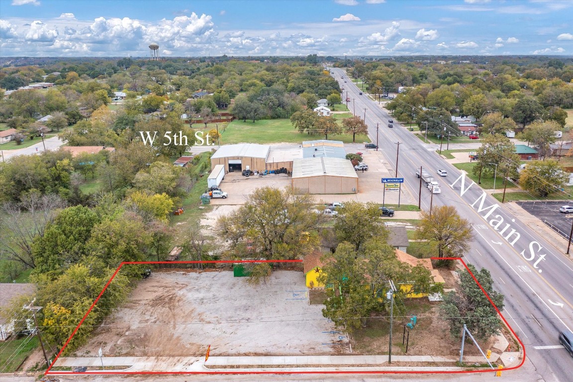 1301 N Main Street Weatherford TX 76086