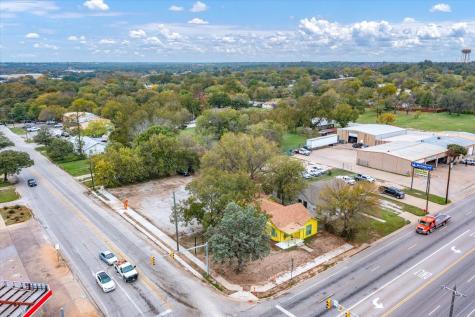 1301 N Main Street Weatherford TX 76086