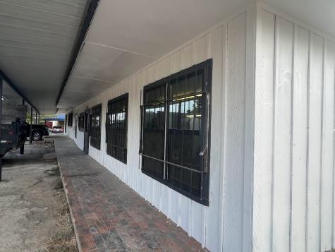 1500 S Oak Avenue Mineral Wells TX 76067