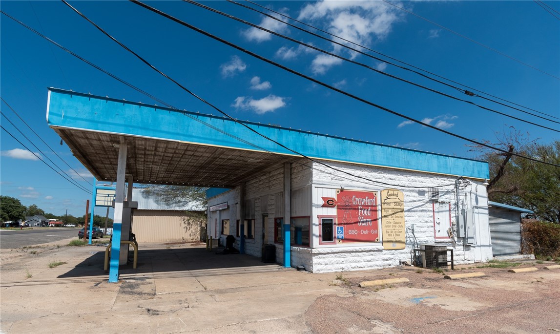 6756 N Lone Star Parkway Crawford TX 76638