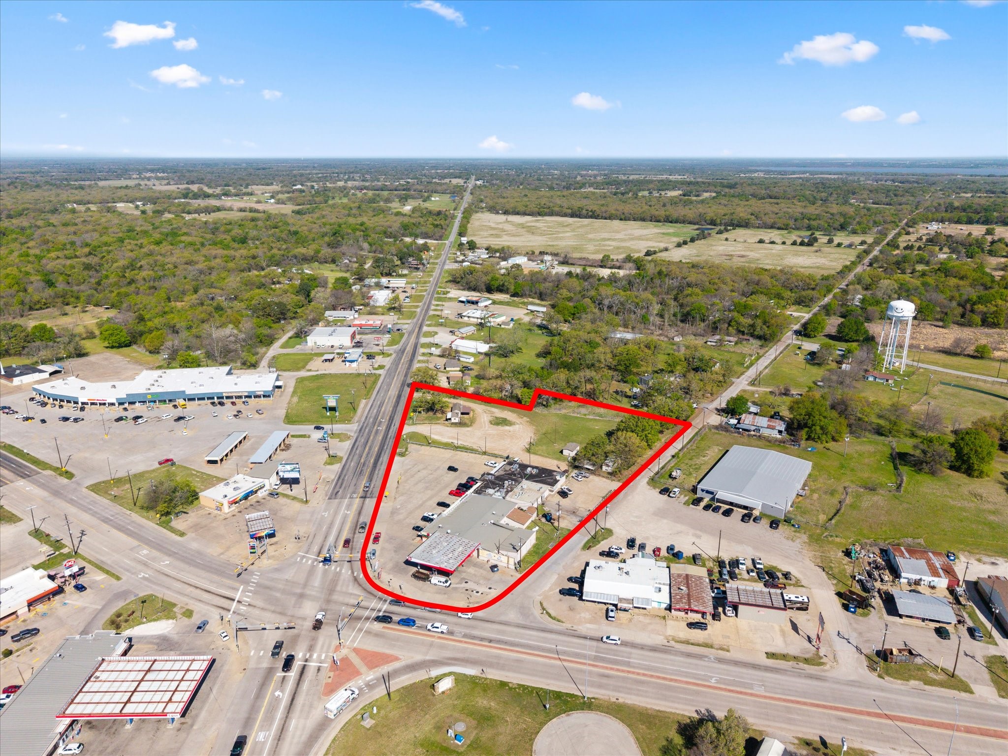 101 N Seven Points Boulevard Seven Points TX 75143