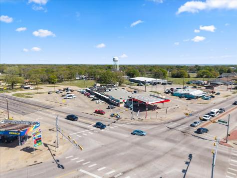 101 N Seven Points Boulevard Seven Points TX 75143
