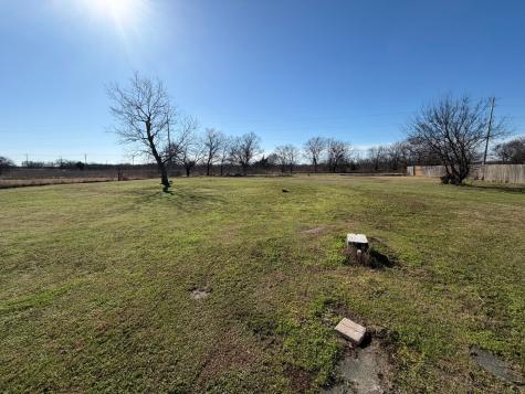7311 S Interstate 45 Service Road Alma TX 75119