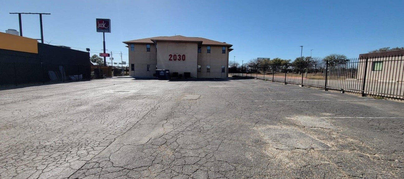 2030 S Las Vegas Trail White Settlement TX 76108