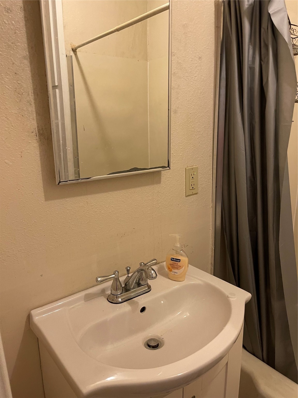 212 E 67 Highway Keene TX 76059