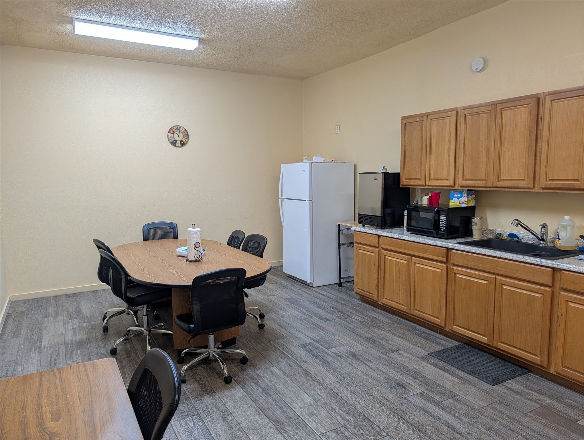 1424 S 3rd Street Mabank TX 75147