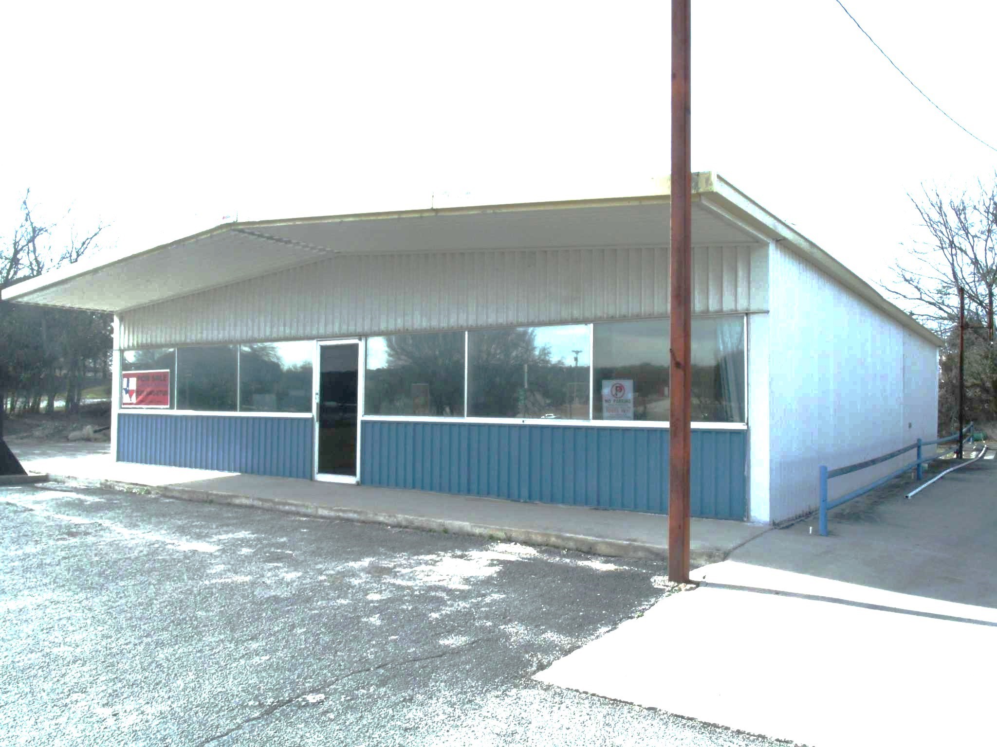 705 N Commercial Goldthwaite TX 76844