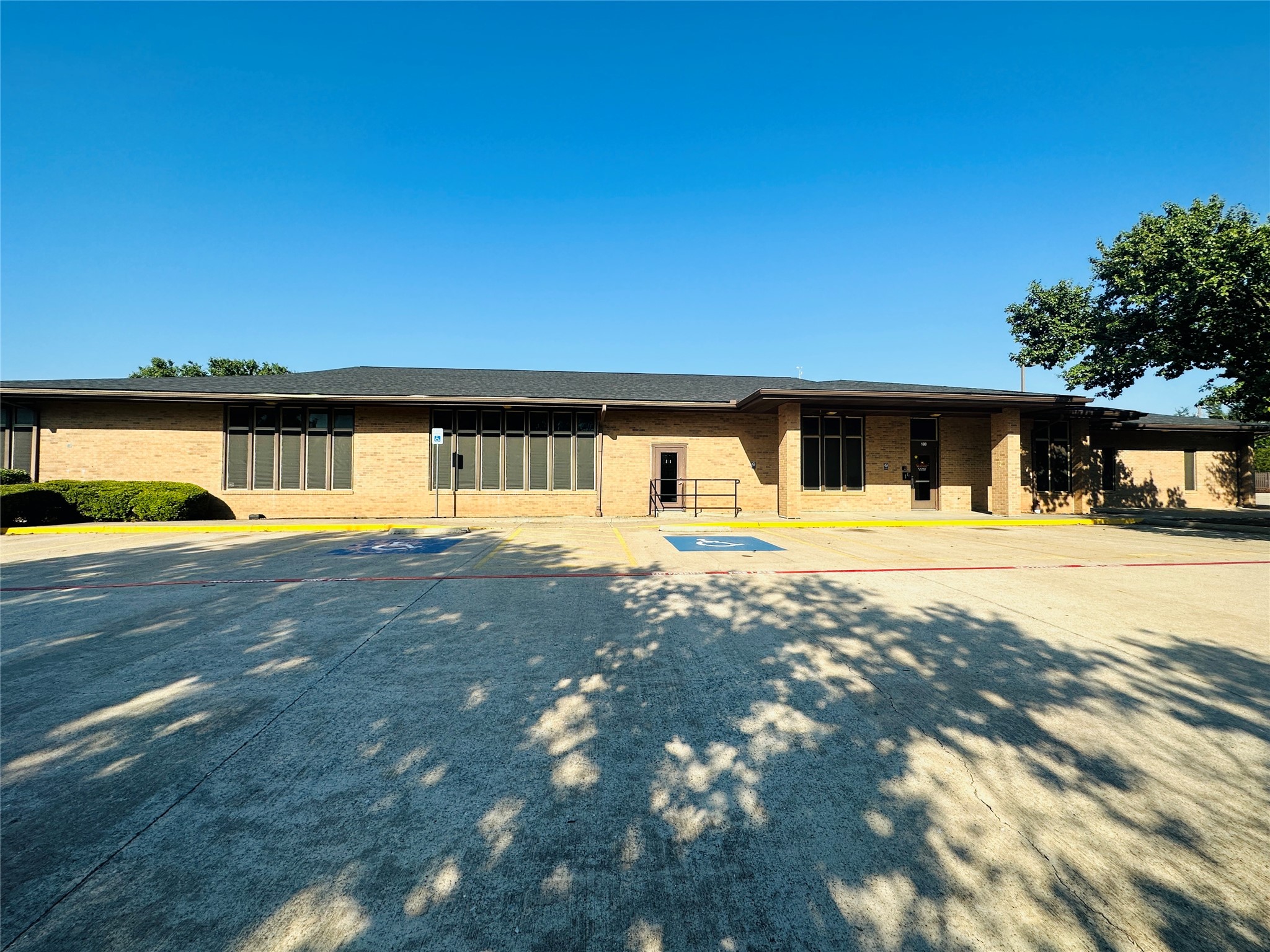 500 E Peyton Street Sherman TX 75090