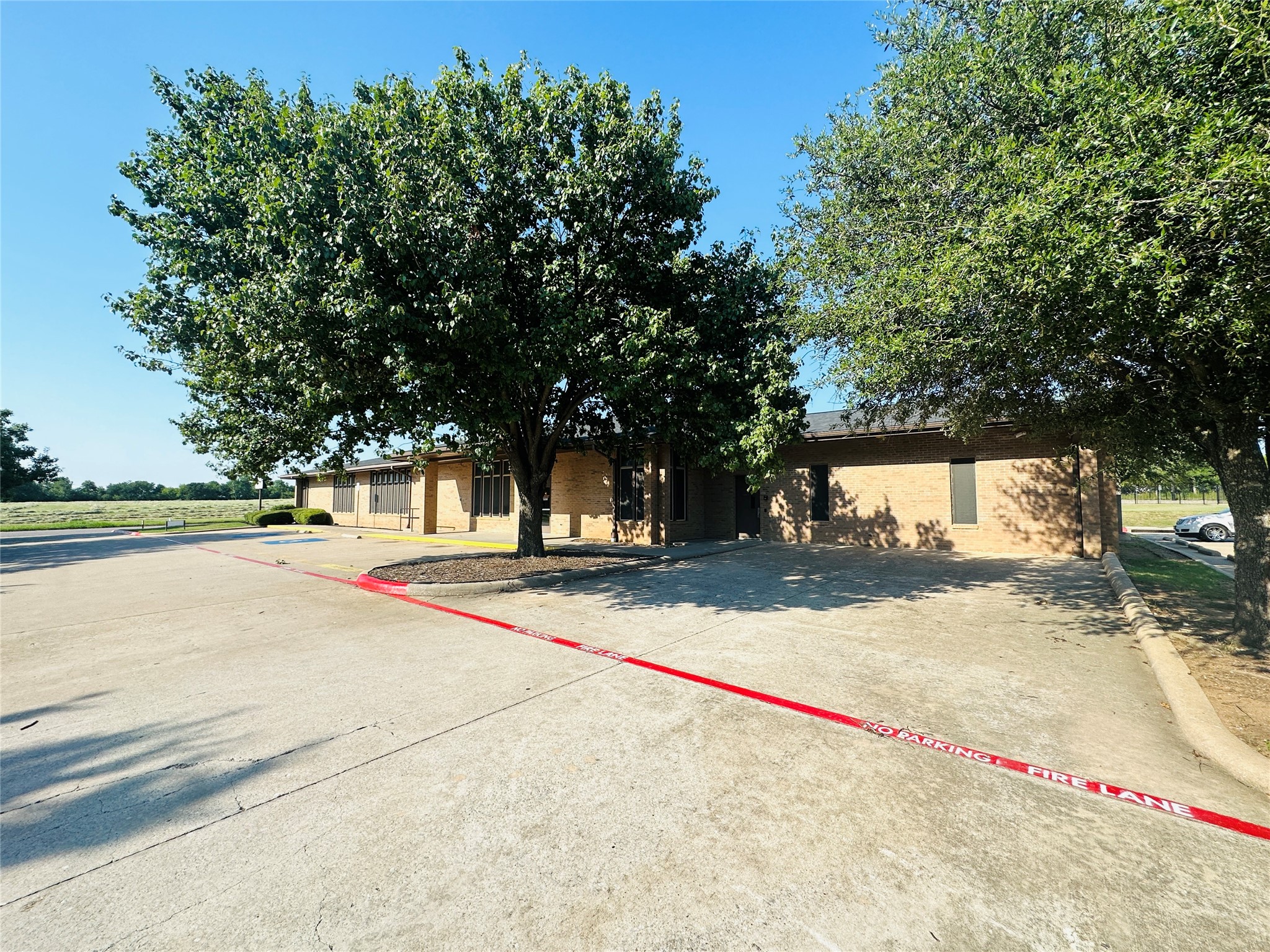 500 E Peyton Street Sherman TX 75090