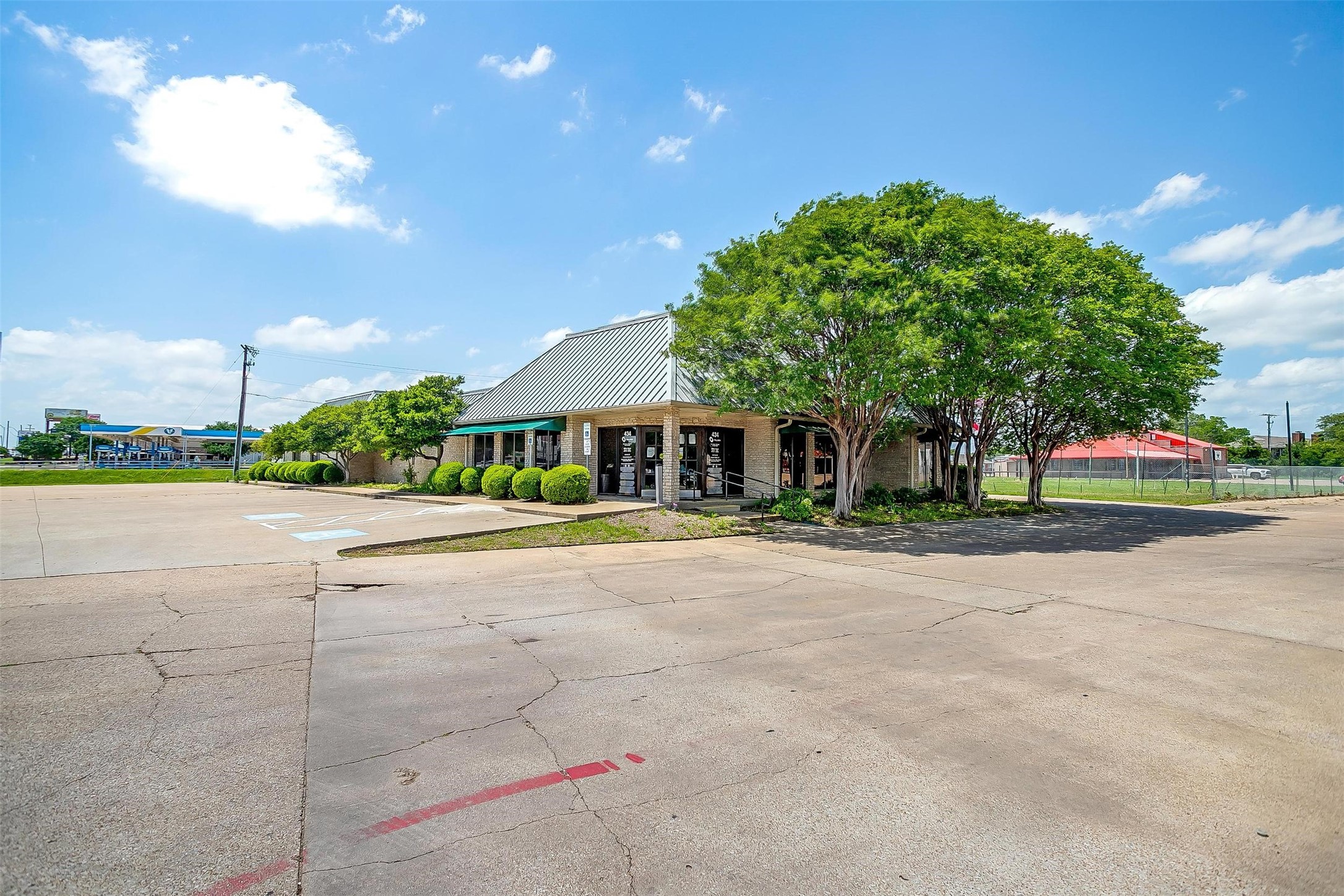 434 Wilshire Boulevard Burleson TX 76028