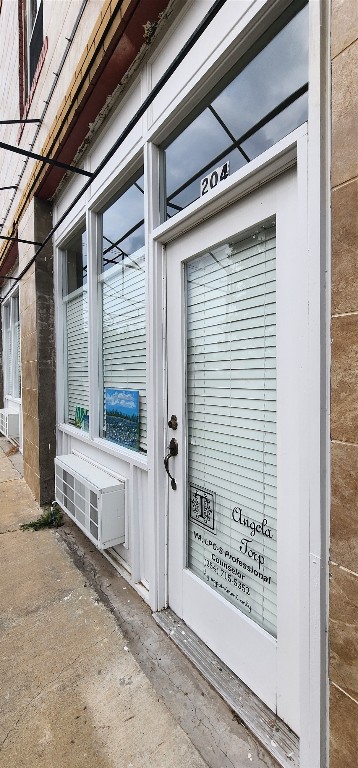 401 E Commerce Street Mexia TX 76667