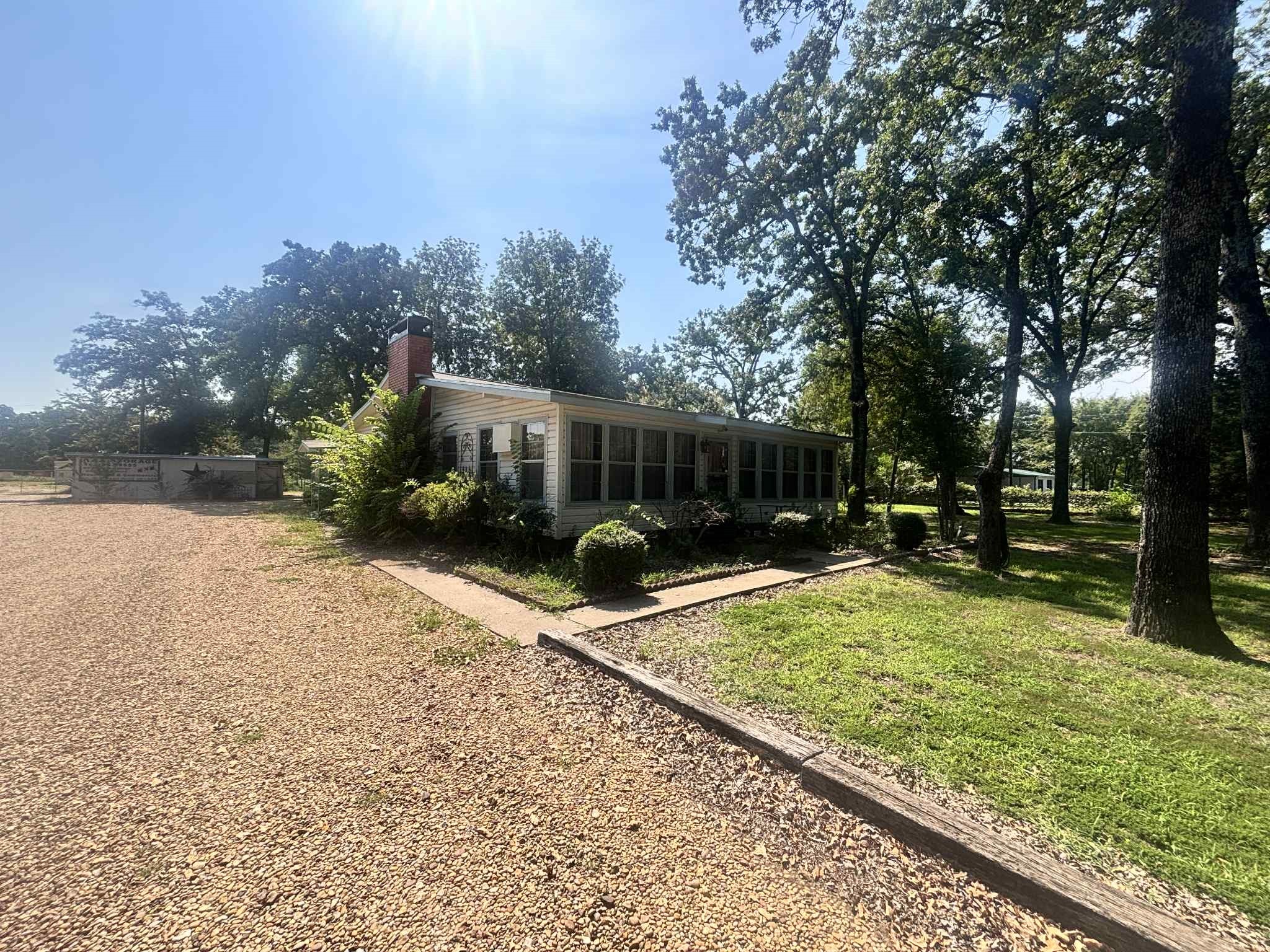 502 Peach Tree Road Mabank TX 75156