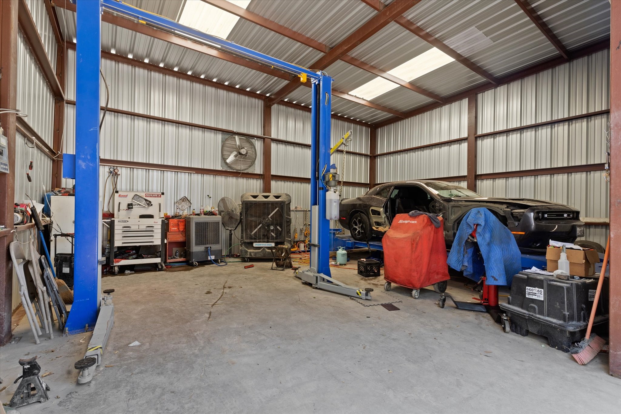 725 Holmes Drive Granbury TX 76048