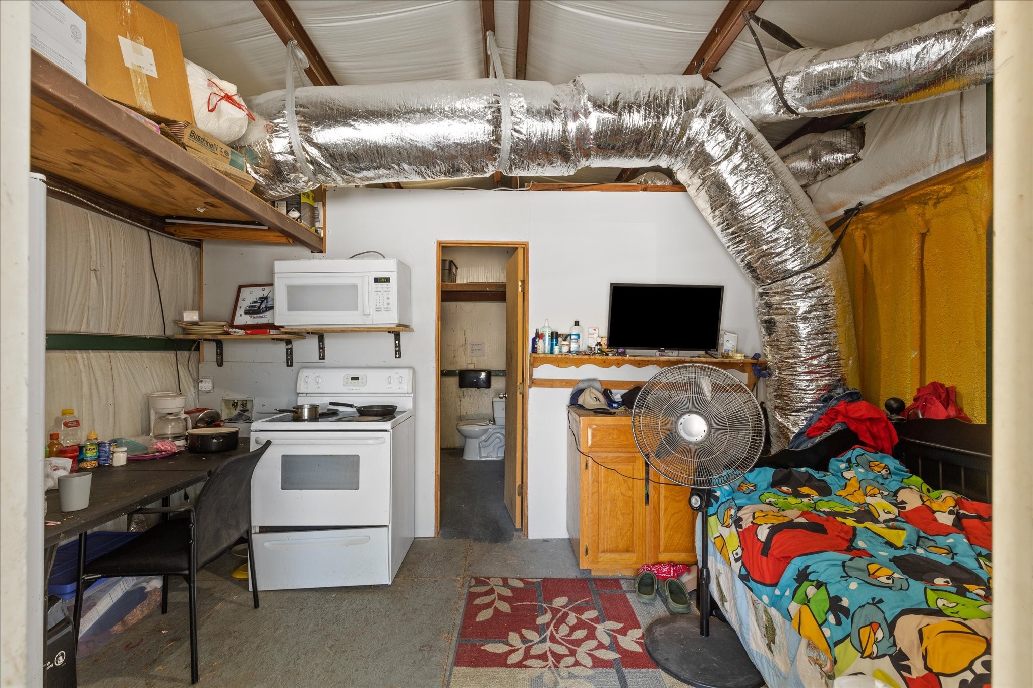 725 Holmes Drive Granbury TX 76048