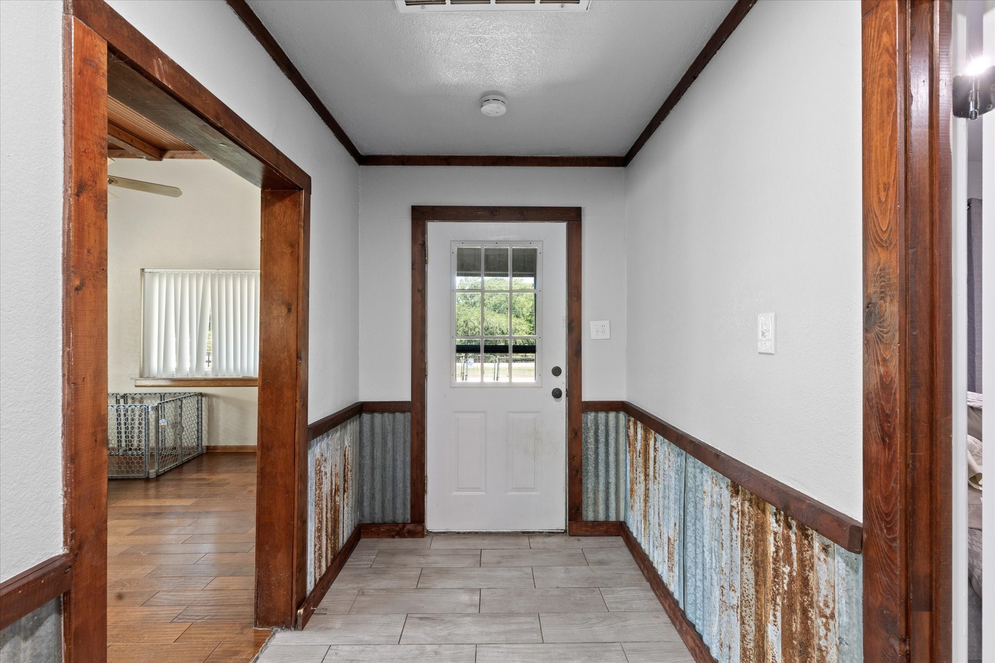 725 Holmes Drive Granbury TX 76048