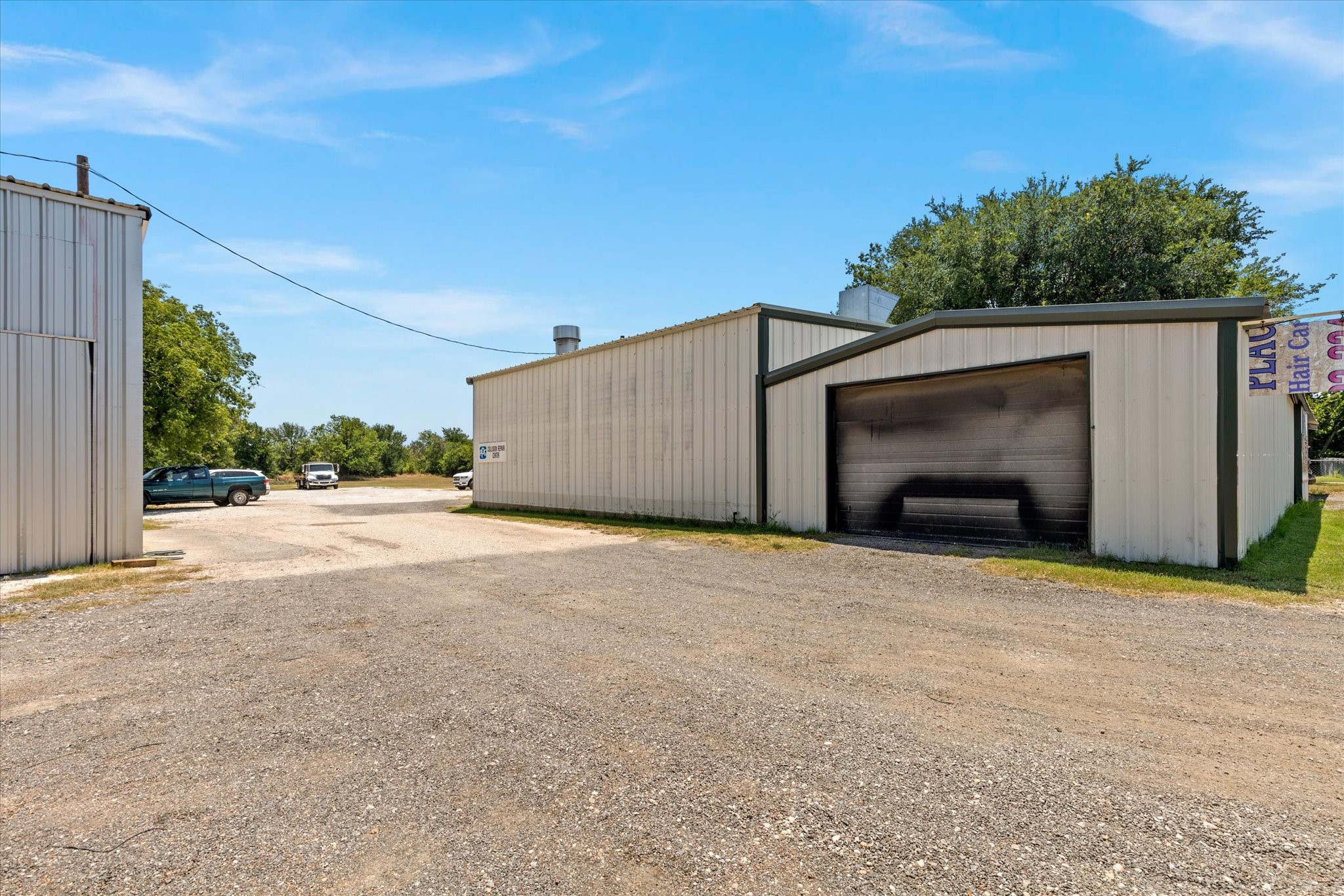 725 Holmes Drive Granbury TX 76048