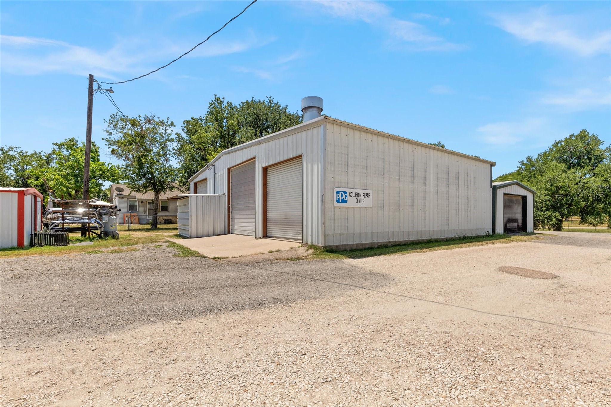 725 Holmes Drive Granbury TX 76048