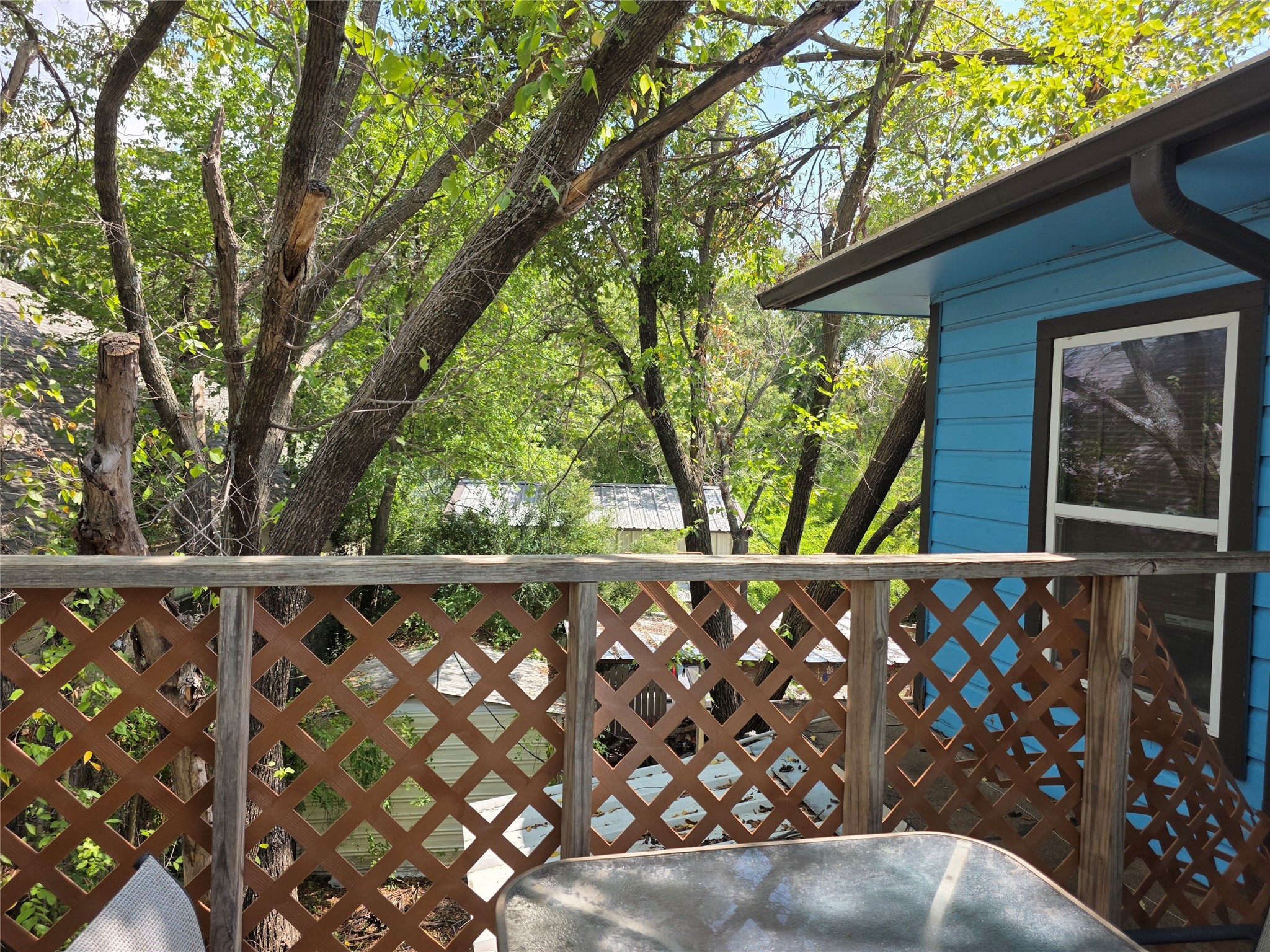 216 W Main Street Azle TX 76020