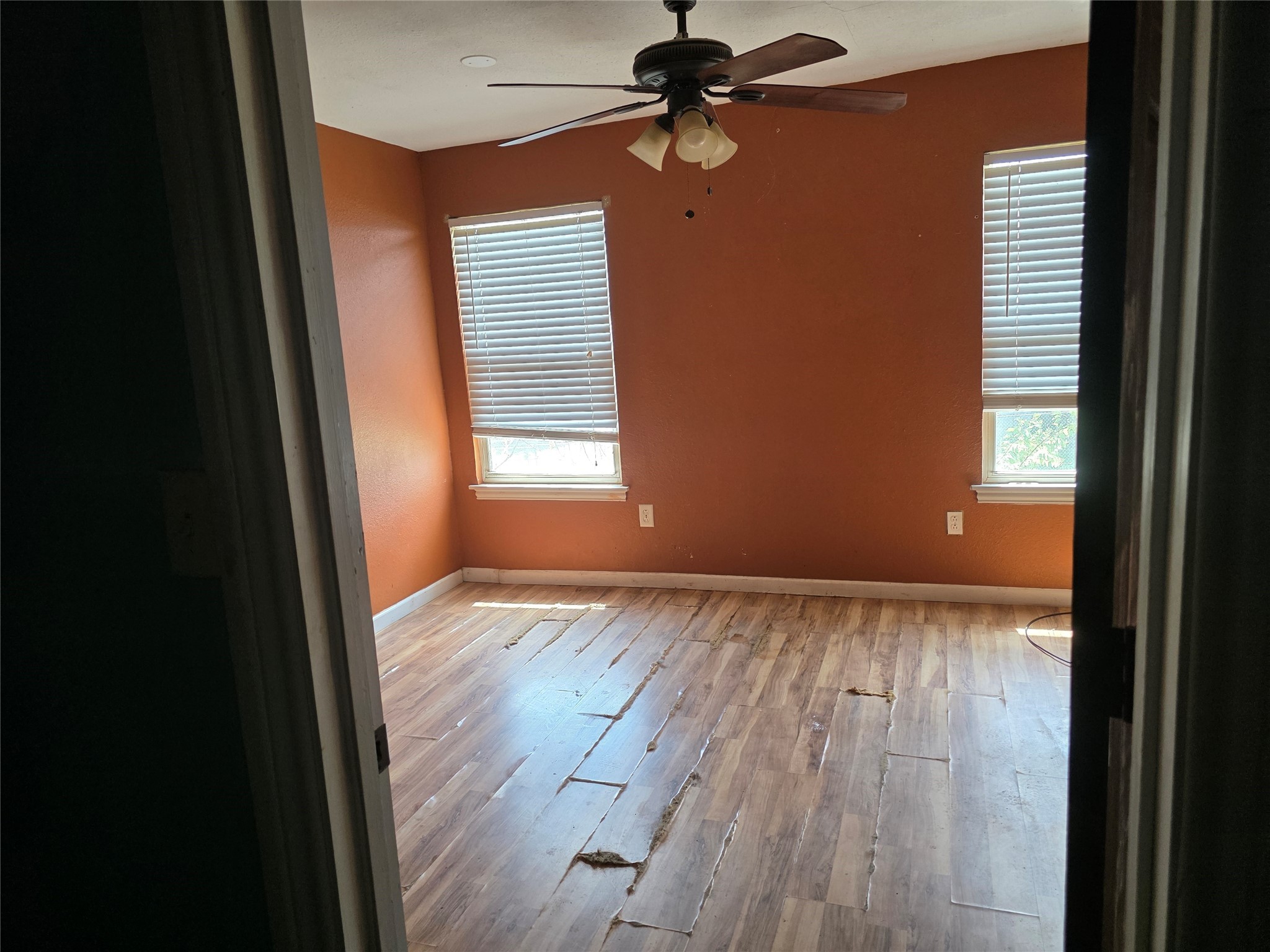 216 W Main Street Azle TX 76020