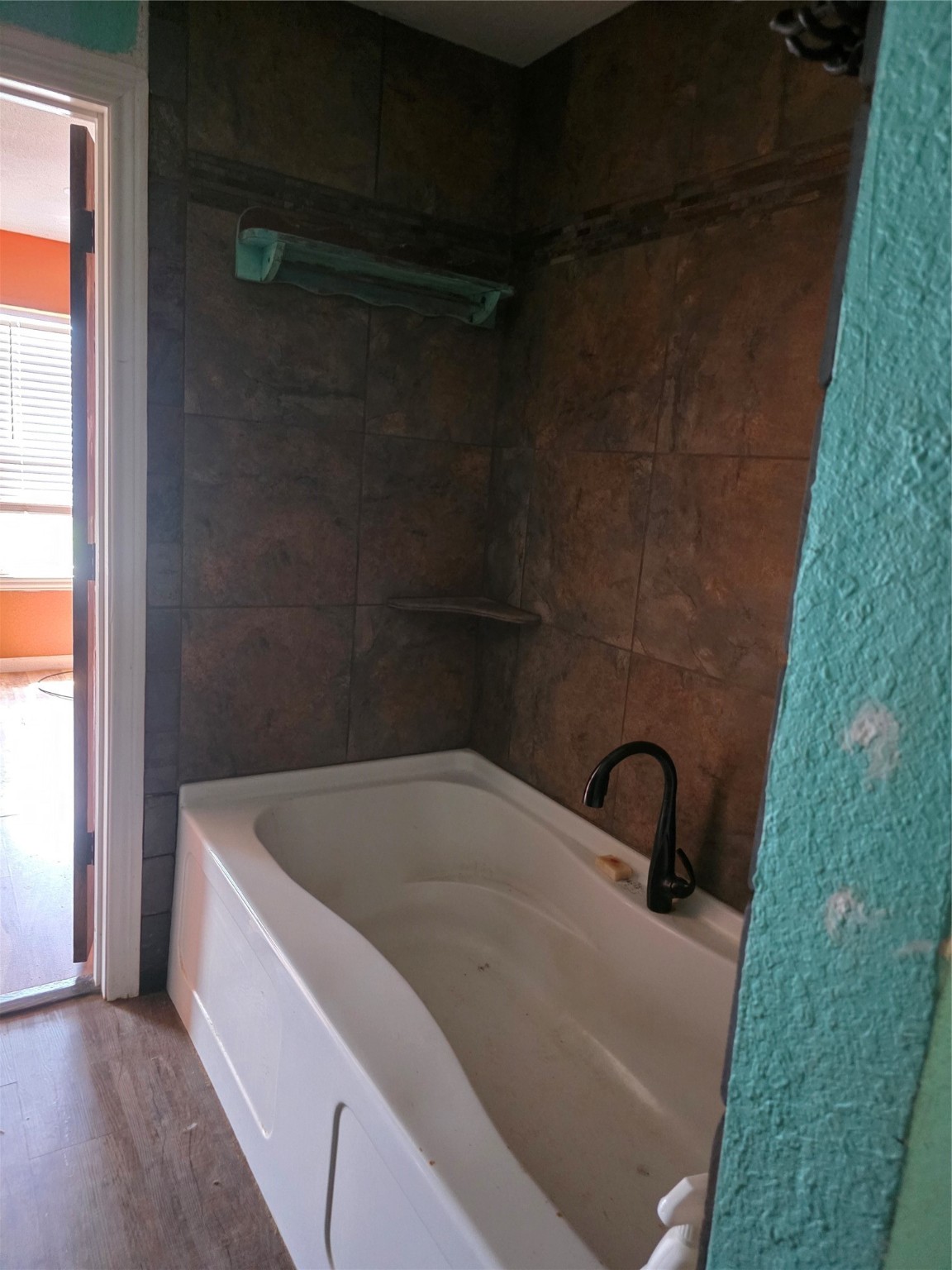 216 W Main Street Azle TX 76020