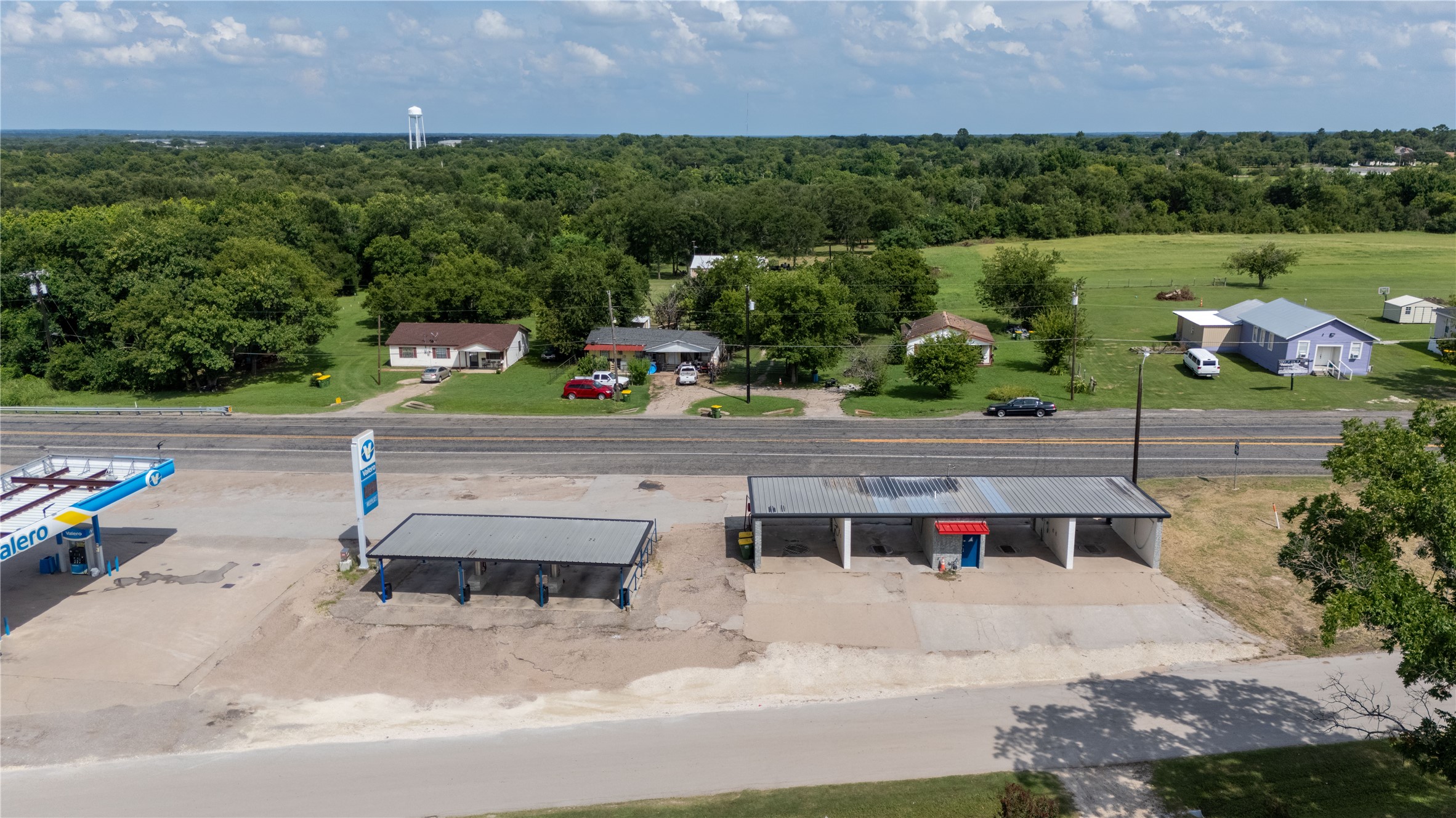 617 N Ellis Groesbeck TX 76642