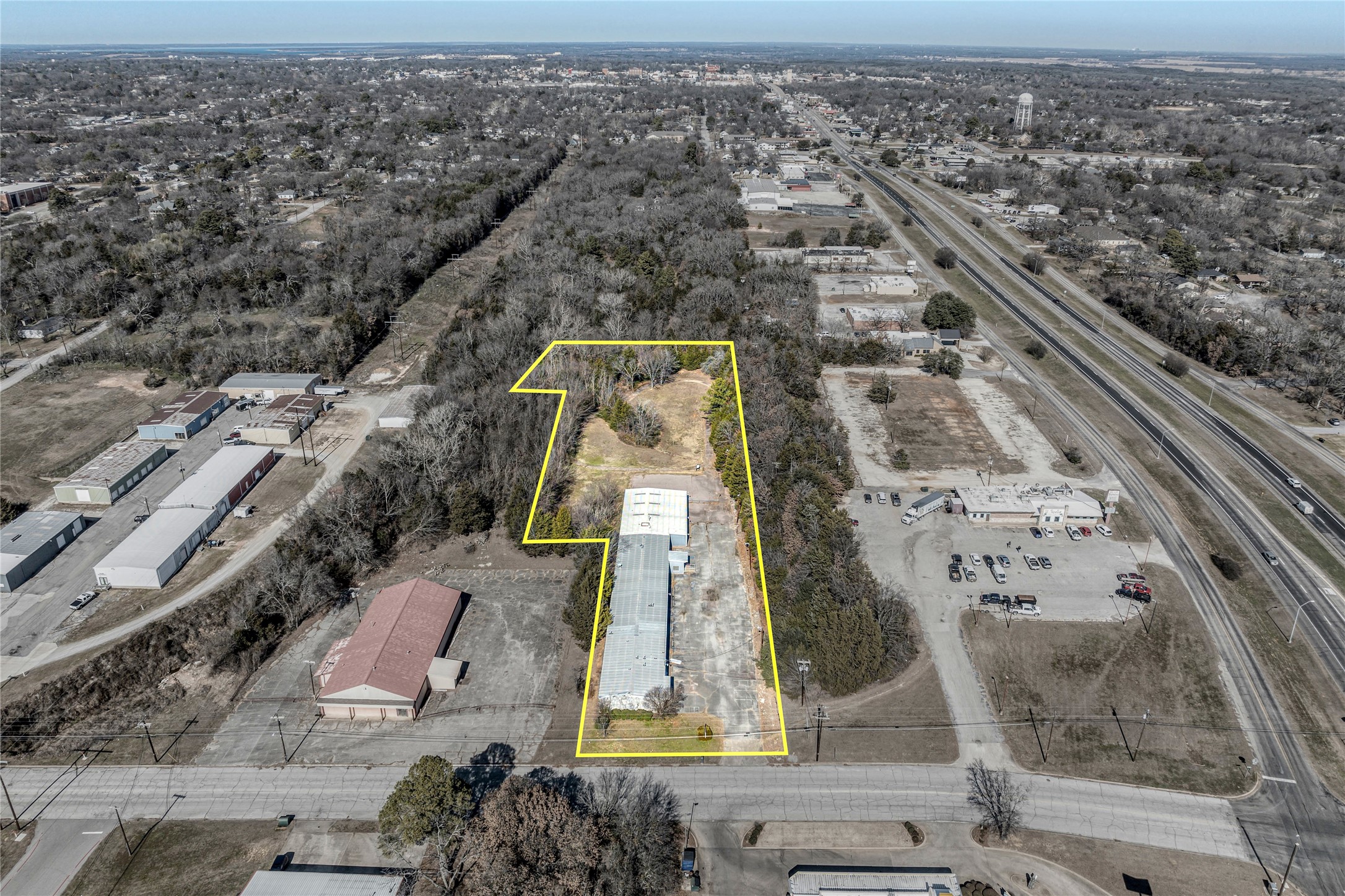 307 W Coffin Street Denison TX 75020