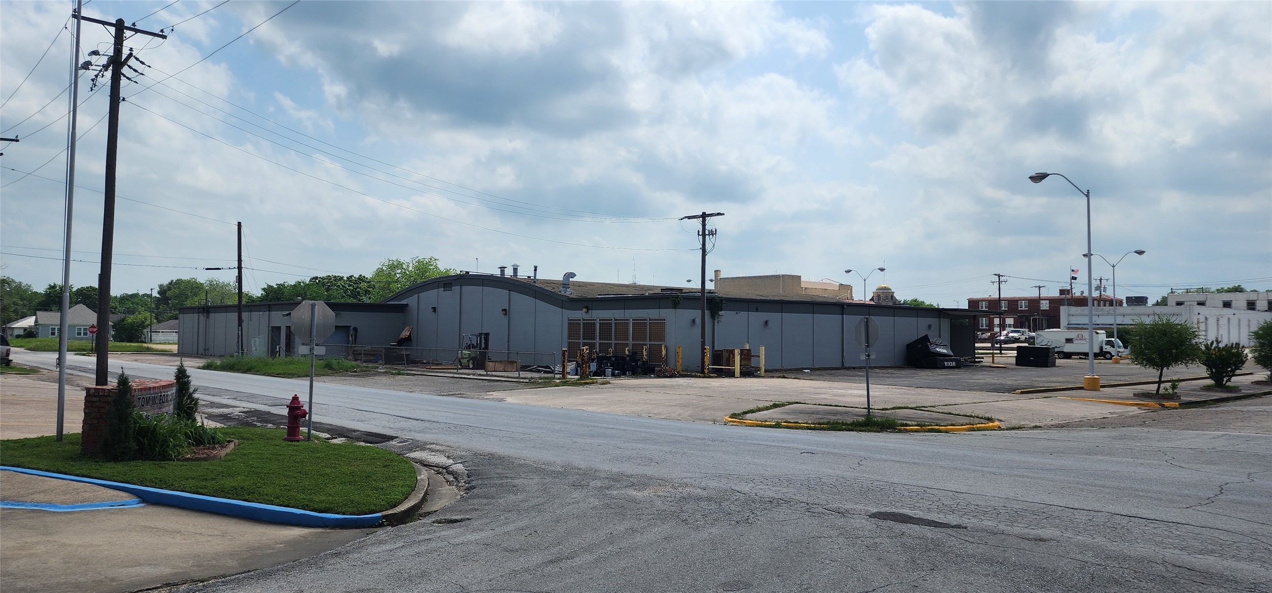 104 N Paris Street Mexia TX 76667