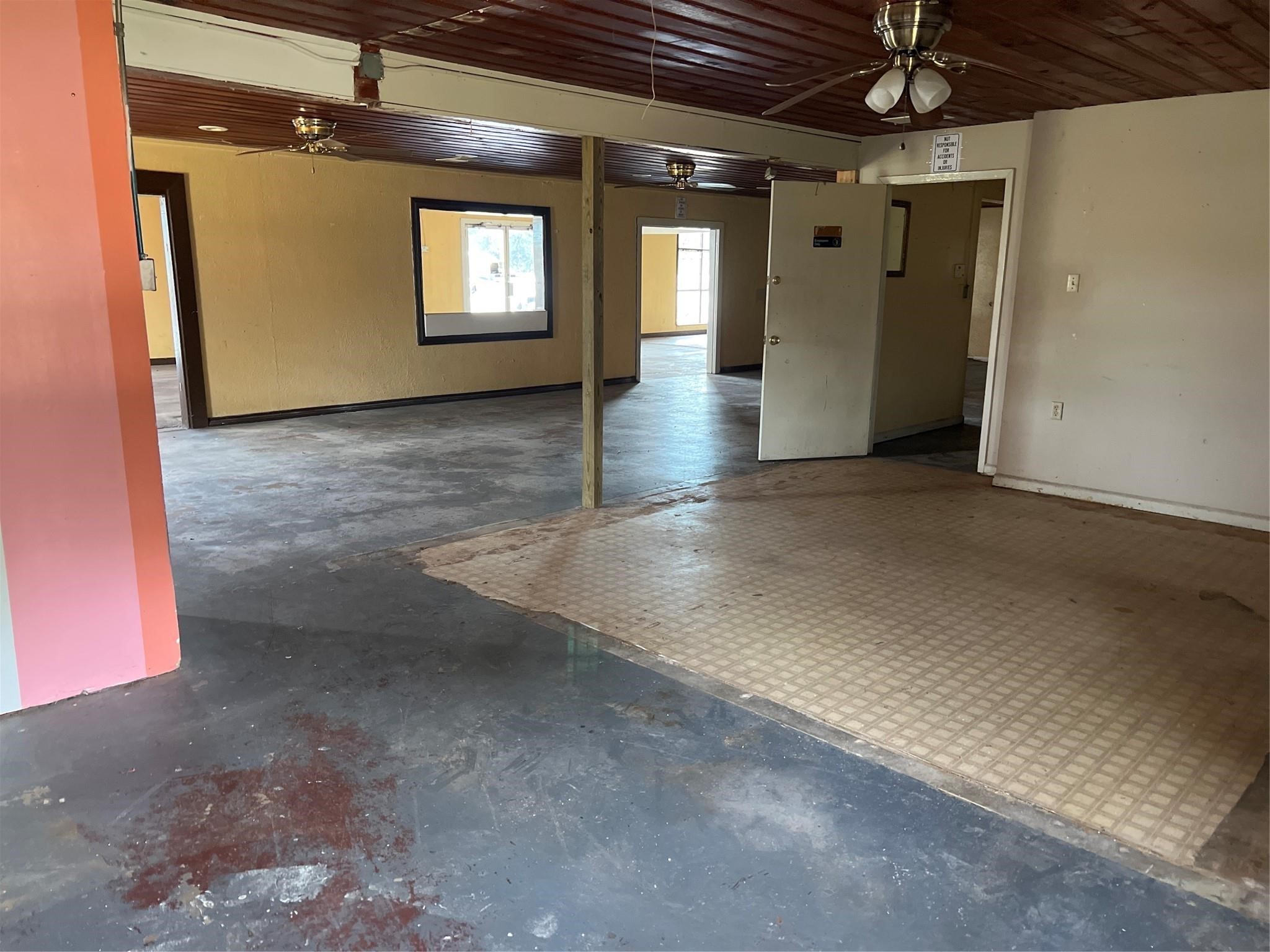 937 S State Highway 19 Emory TX 75440