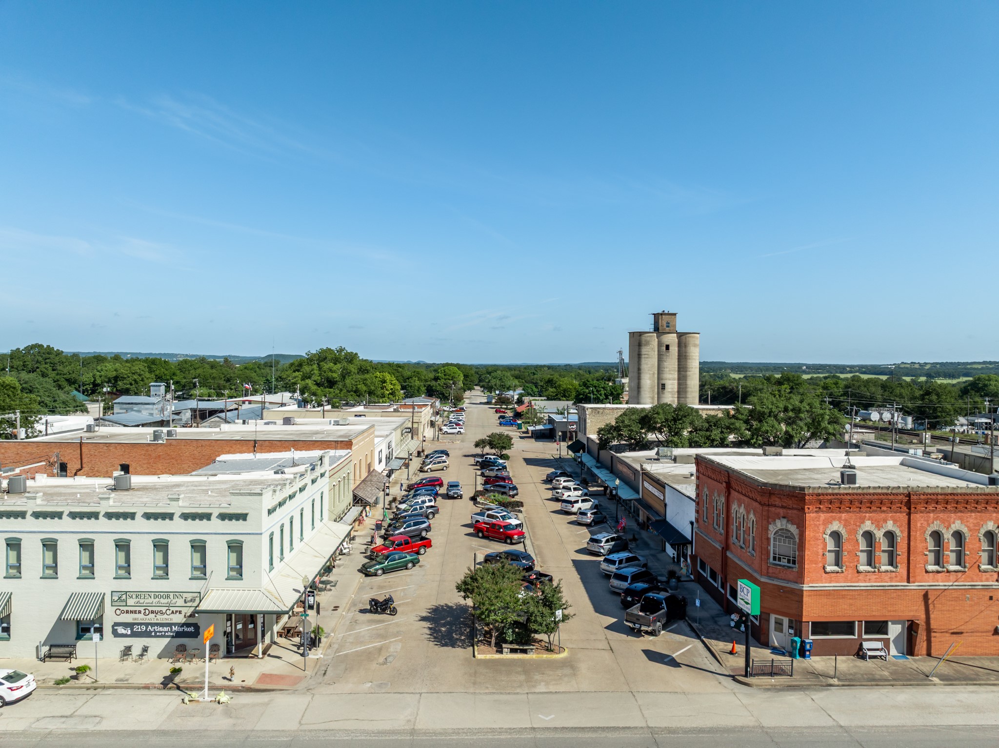 114 N Avenue D Clifton TX 76634