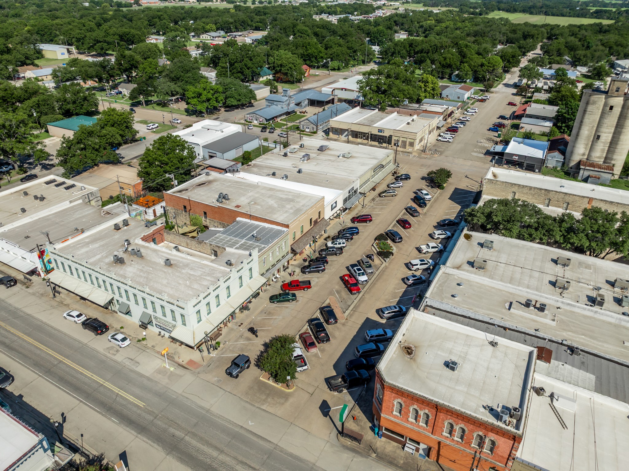114 N Avenue D Clifton TX 76634