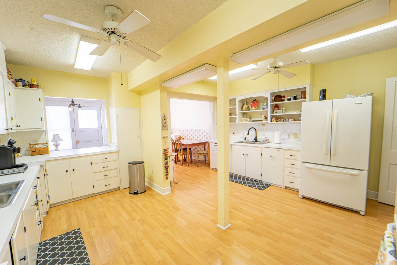 900 W Walker Breckenridge TX 76424