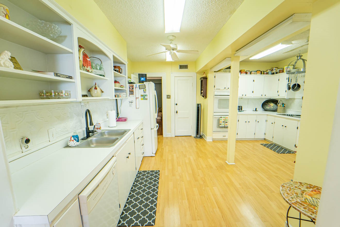 900 W Walker Breckenridge TX 76424