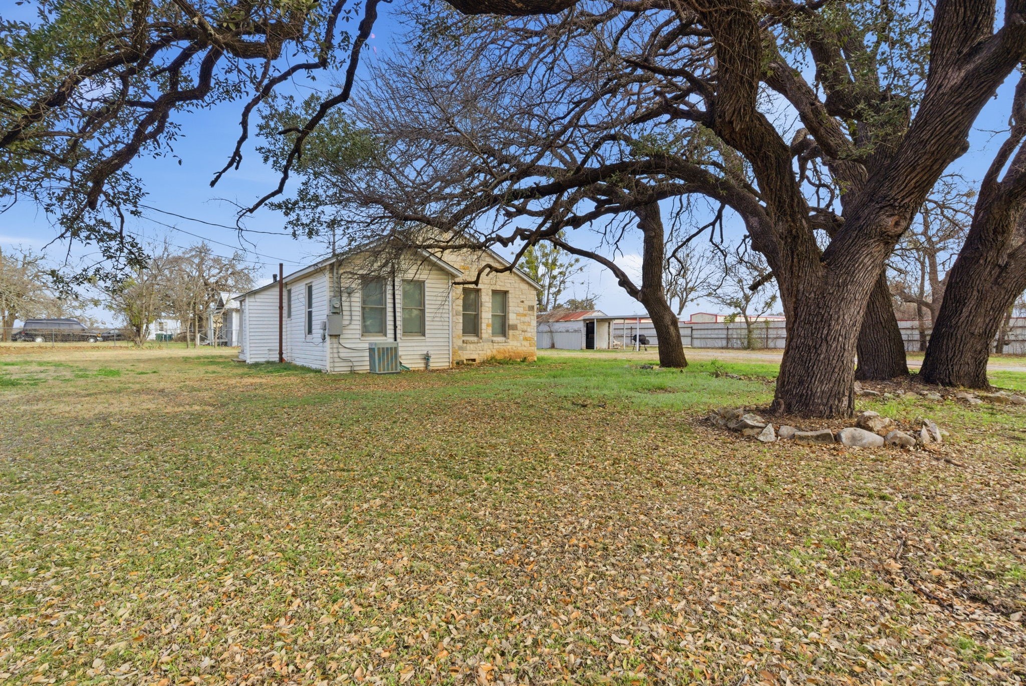 1013-A Tejas Lane Stephenville TX 76401