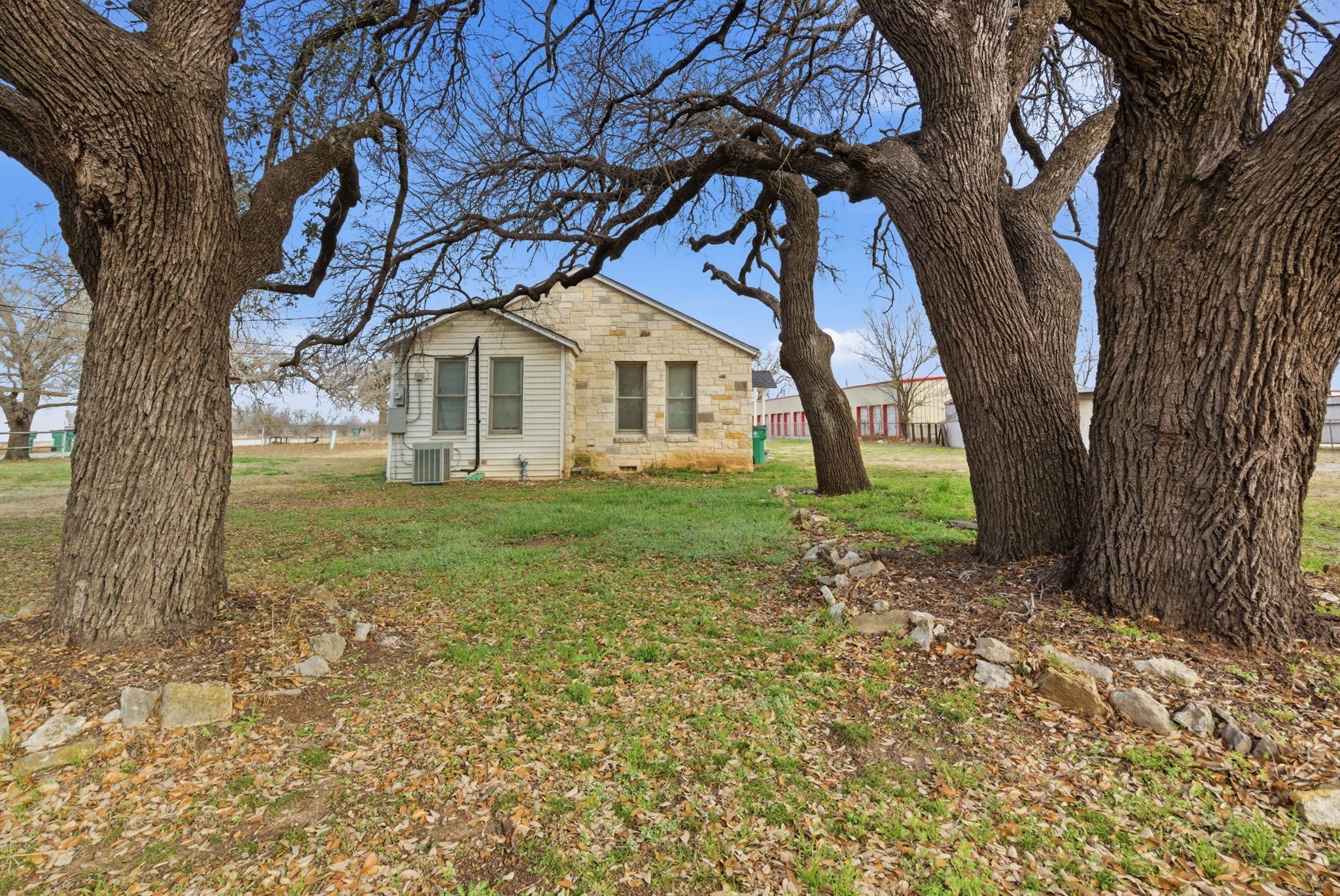 1013-A Tejas Lane Stephenville TX 76401