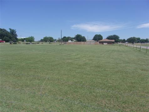 3032 State Highway 59 N Bowie TX 76230