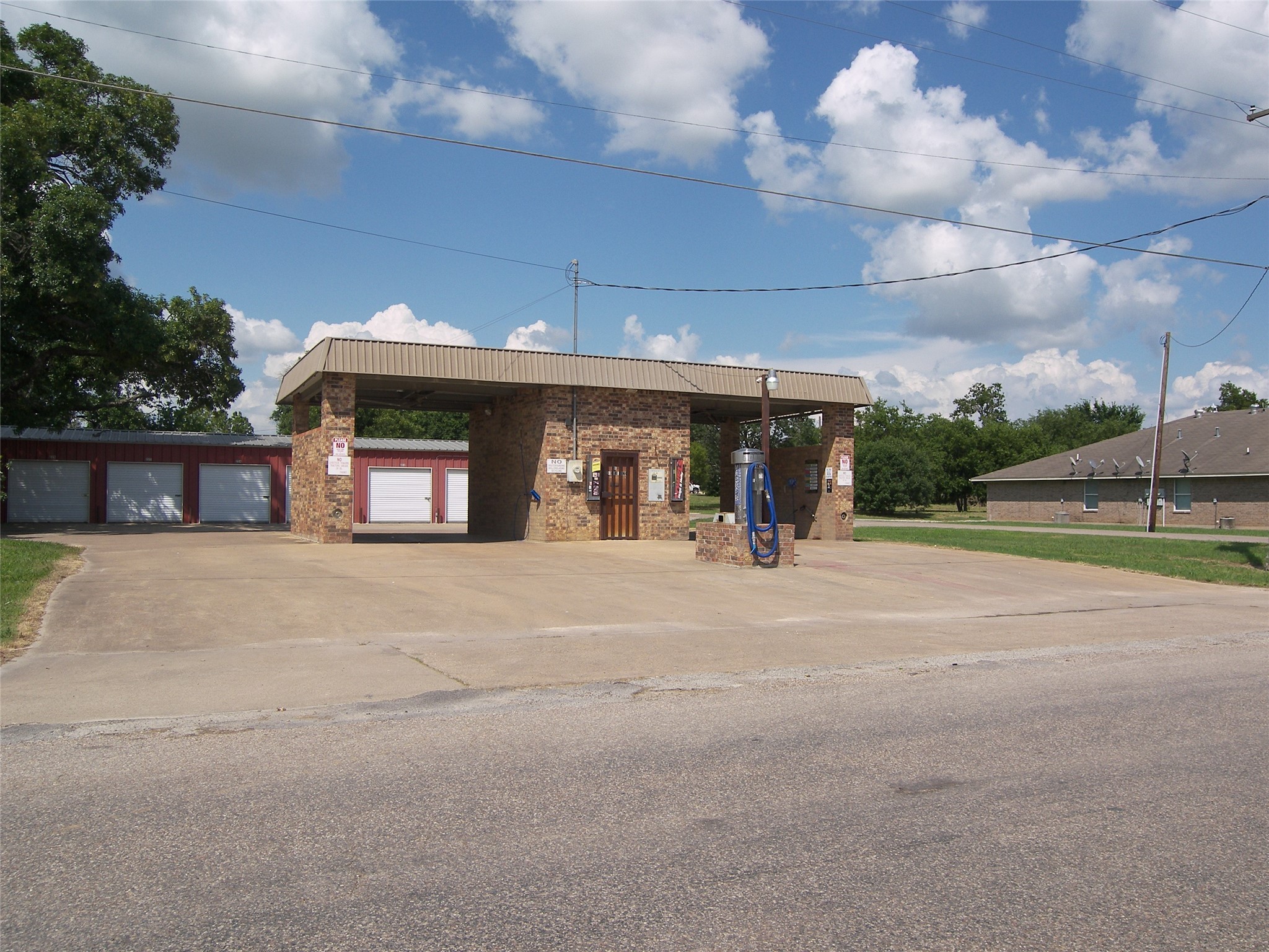 109 N 3rd Street Godley TX 76050