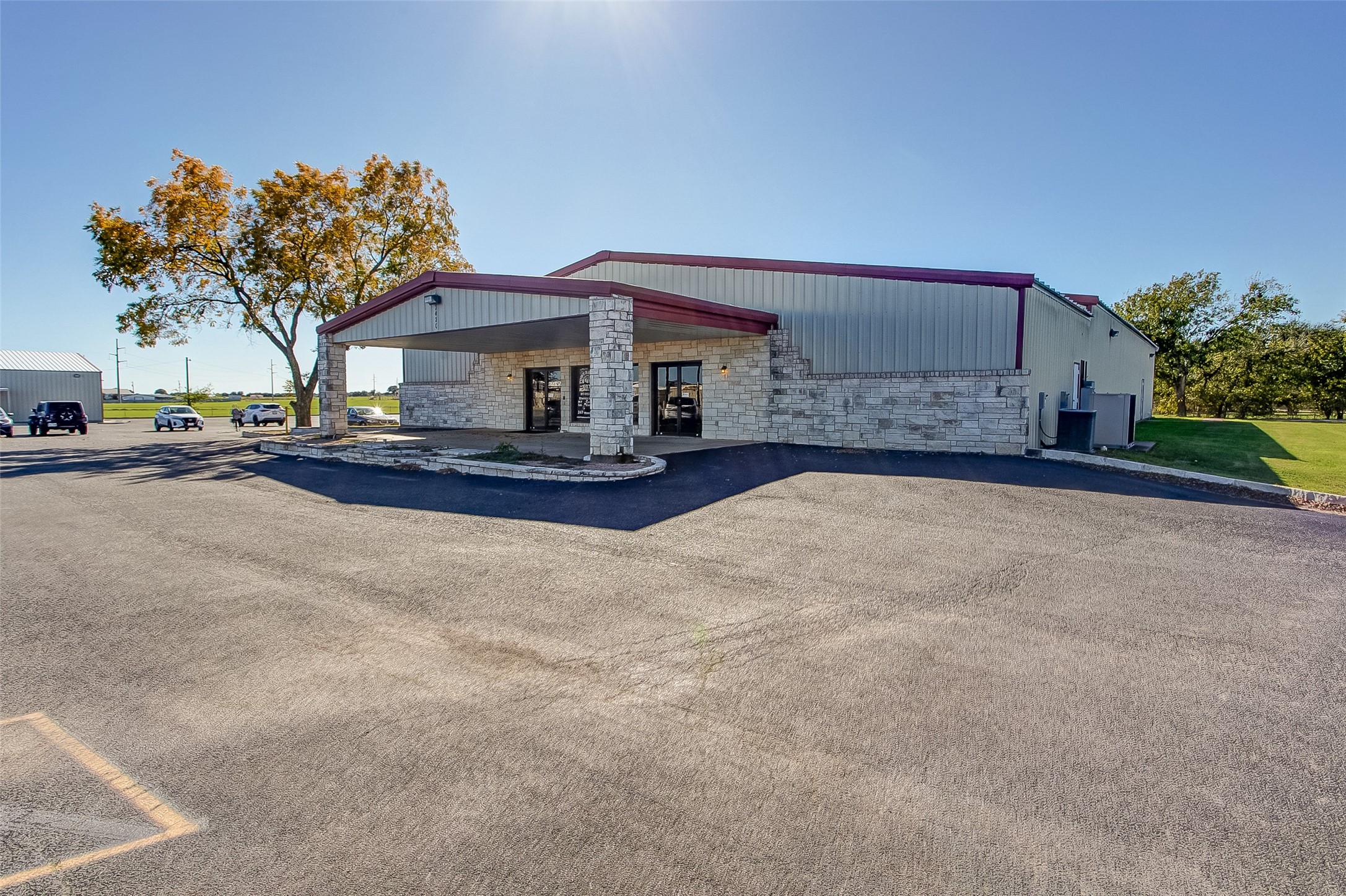 2420 Bob White Drive Granbury TX 76049
