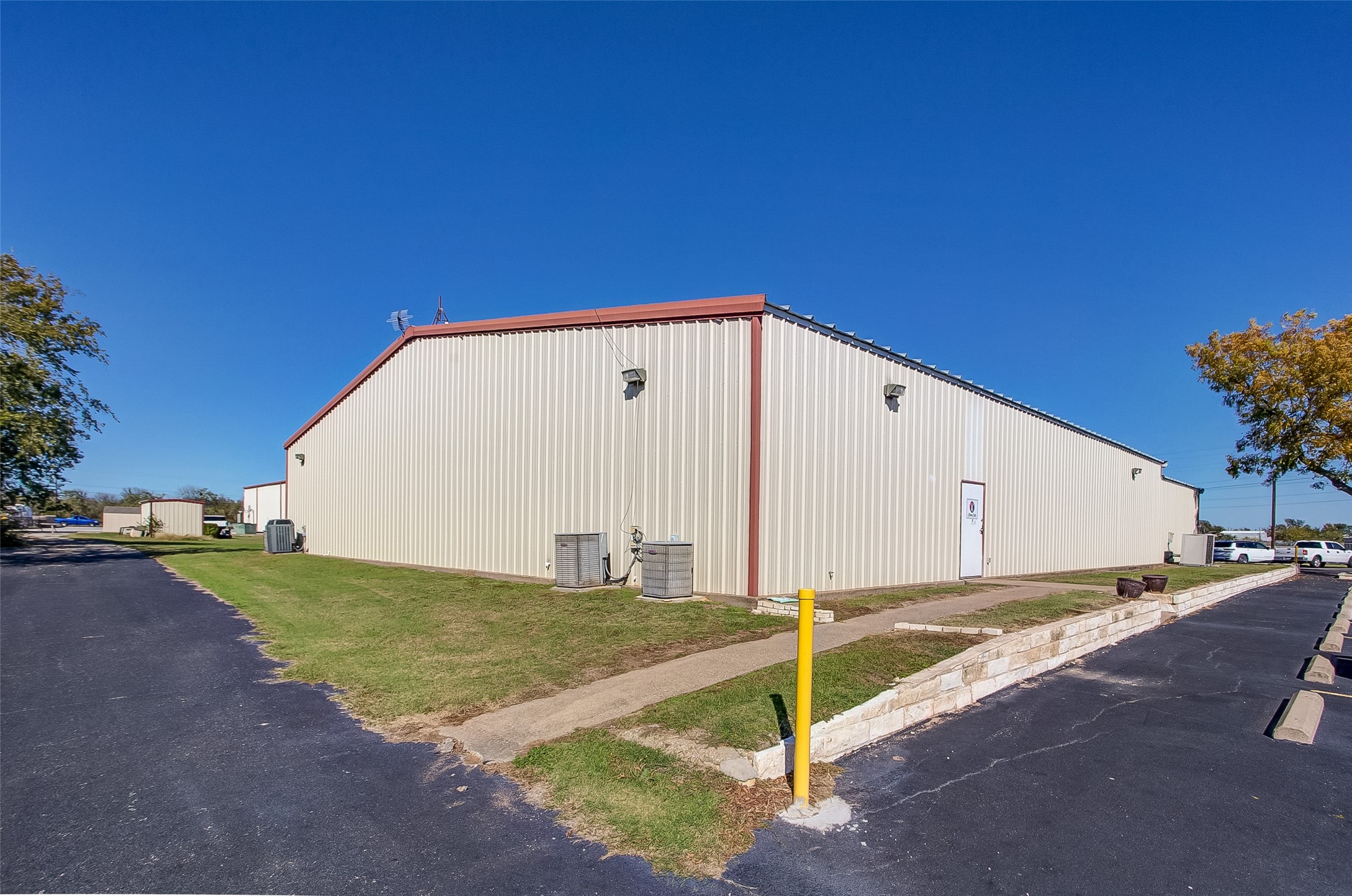 2420 Bob White Drive Granbury TX 76049