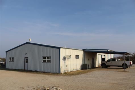 915 S Main Street Jacksboro TX 76458