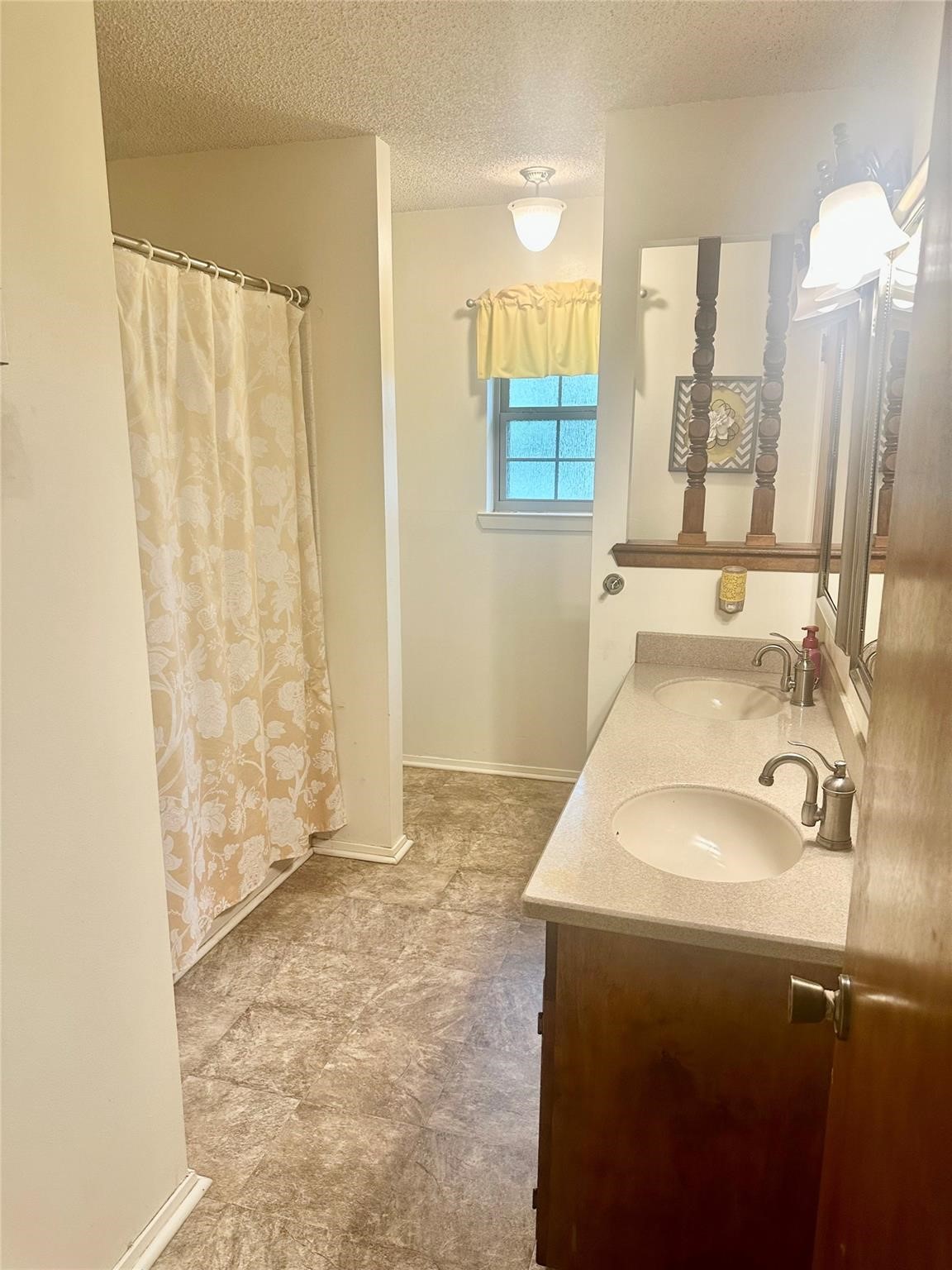 4142 Tx Highway 83 Tuscola TX 79562