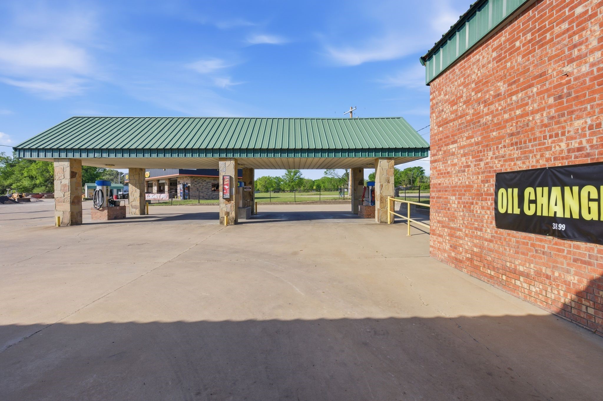315 W Lennon Emory TX 75440
