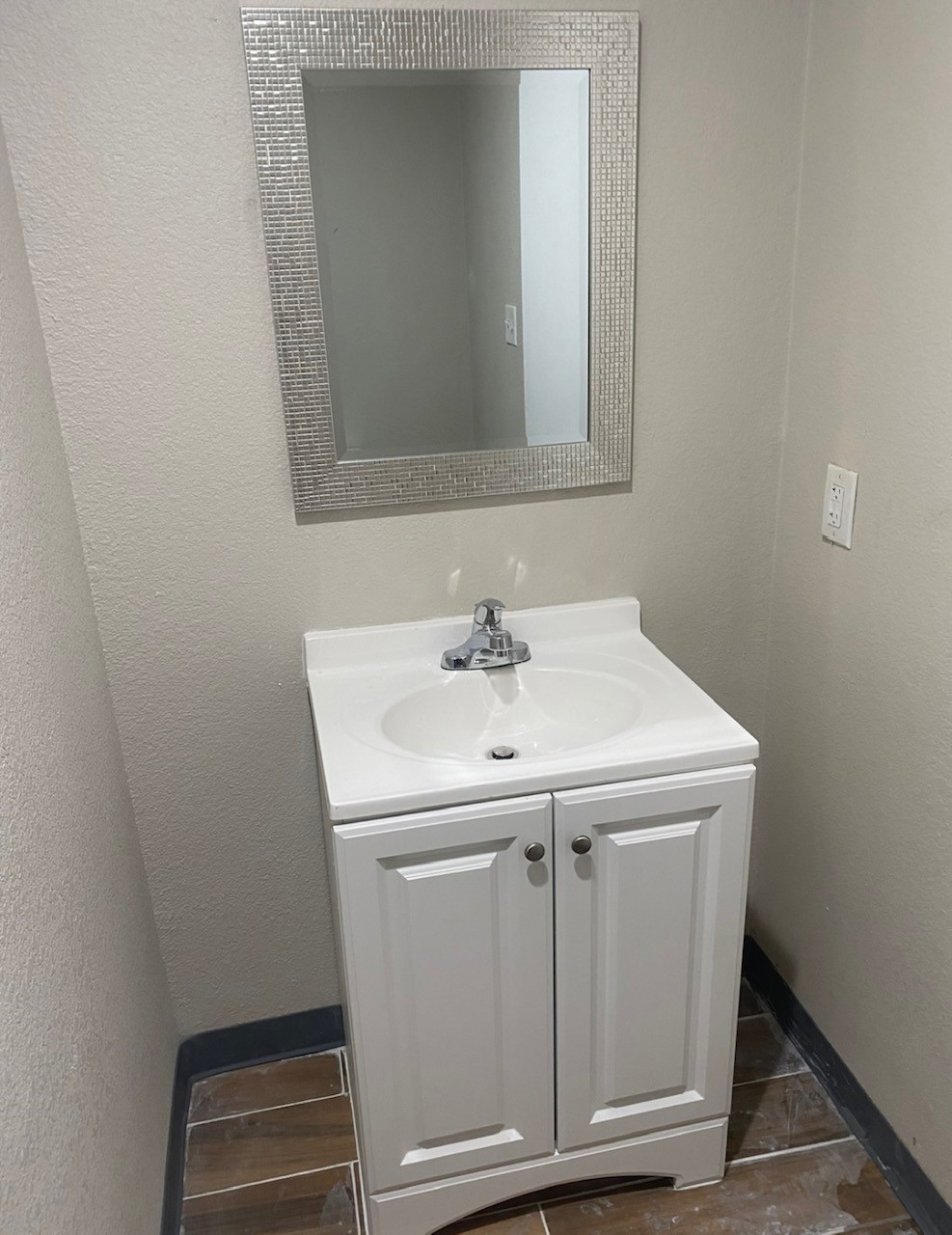 3325 Ih 30 Mesquite TX 75150