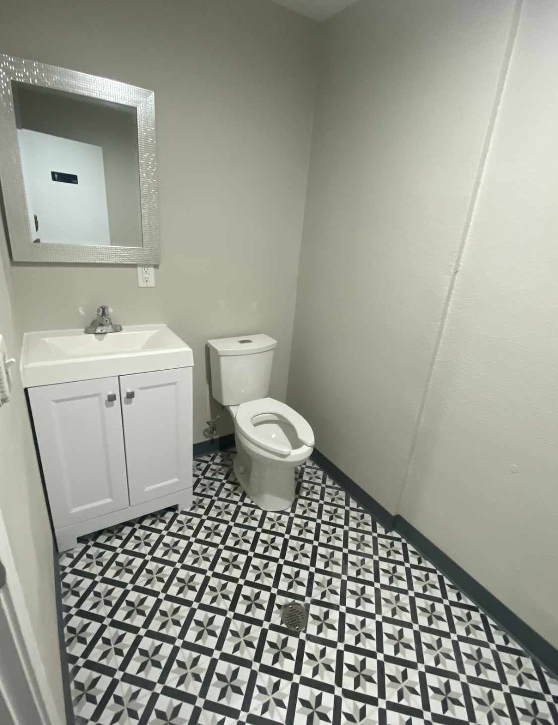3325 Ih 30 Mesquite TX 75150