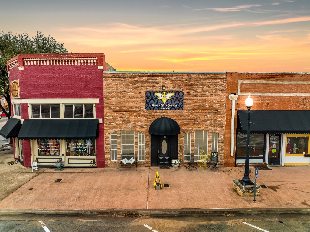 103 E Franklin Street Hillsboro TX 76645