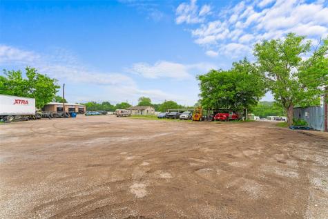 316 Howard Road Waxahachie TX 75165