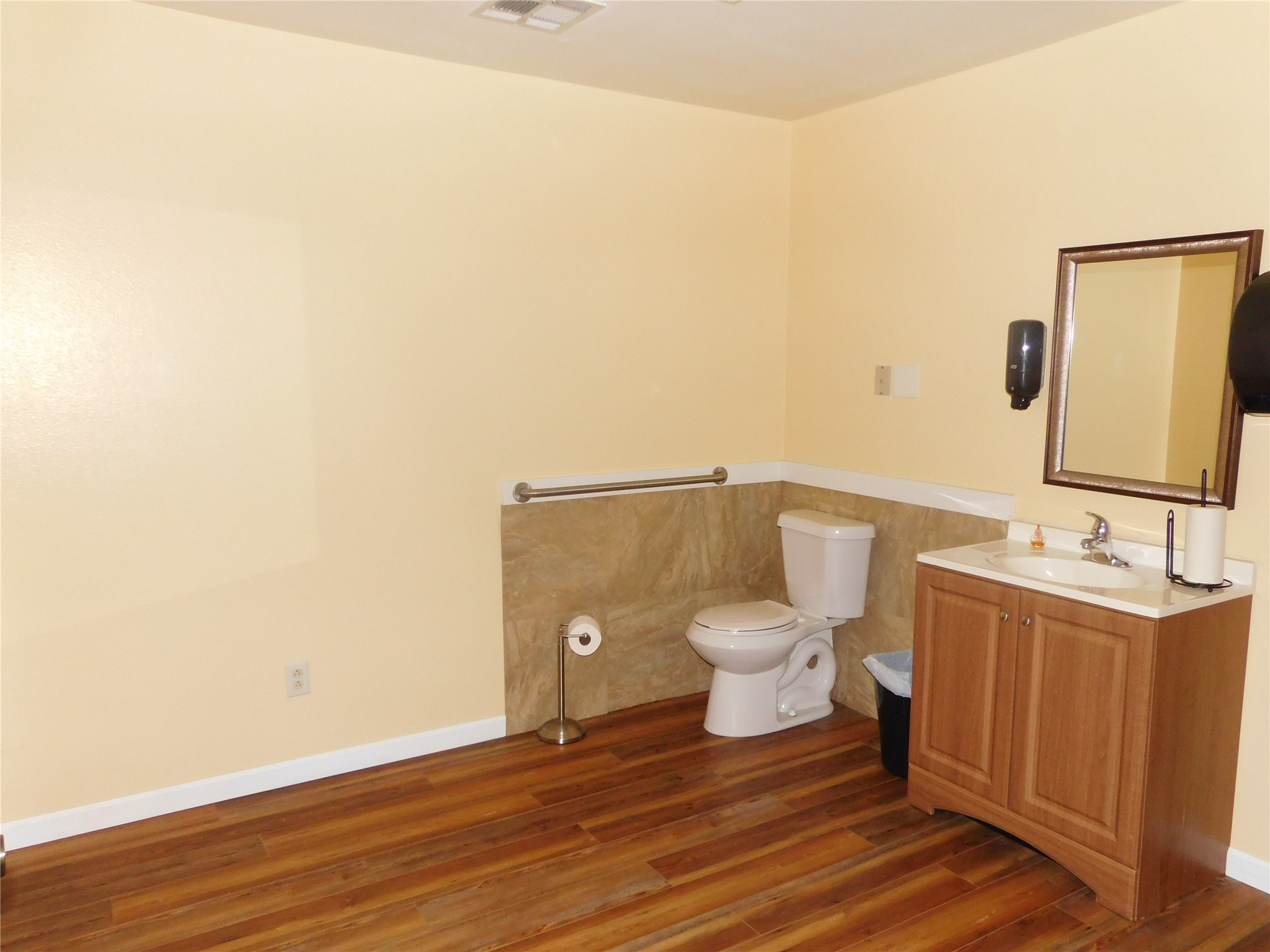 100 E Highway 31 Highway Dawson TX 76639