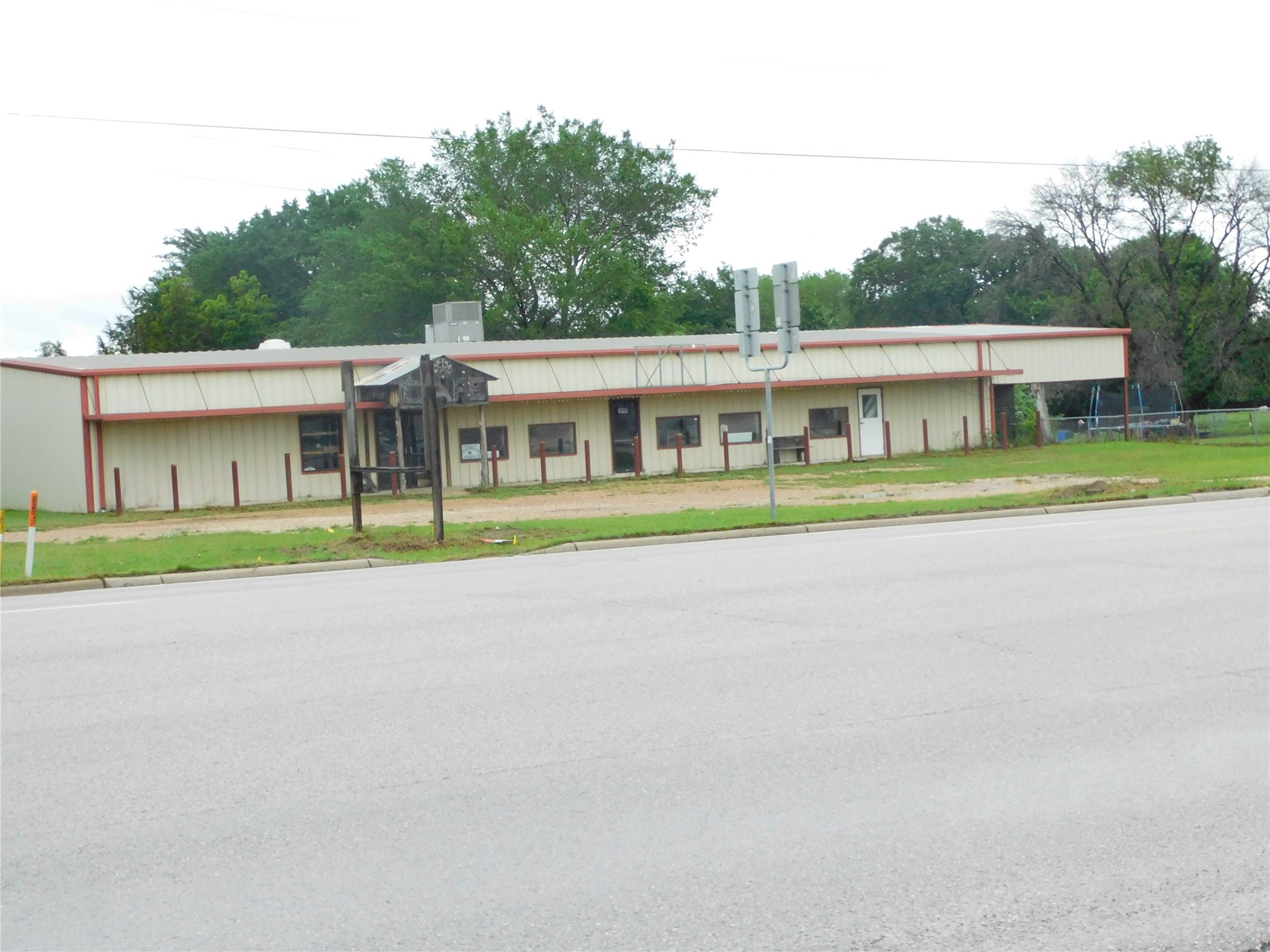 100 E Highway 31 Highway Dawson TX 76639