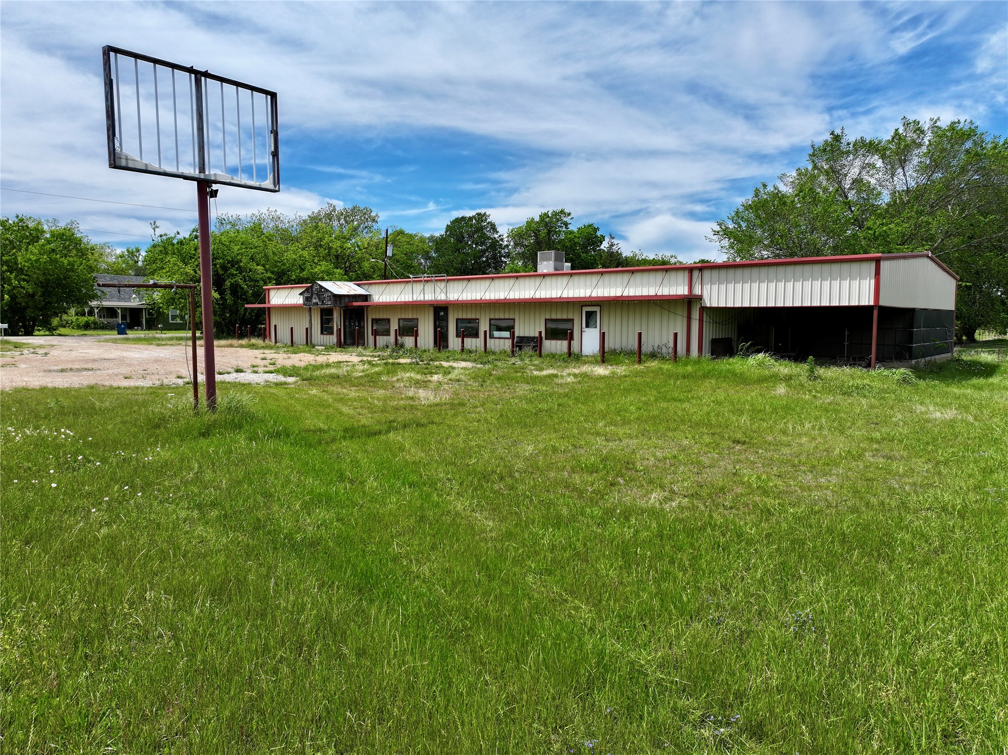 100 E Highway 31 Highway Dawson TX 76639