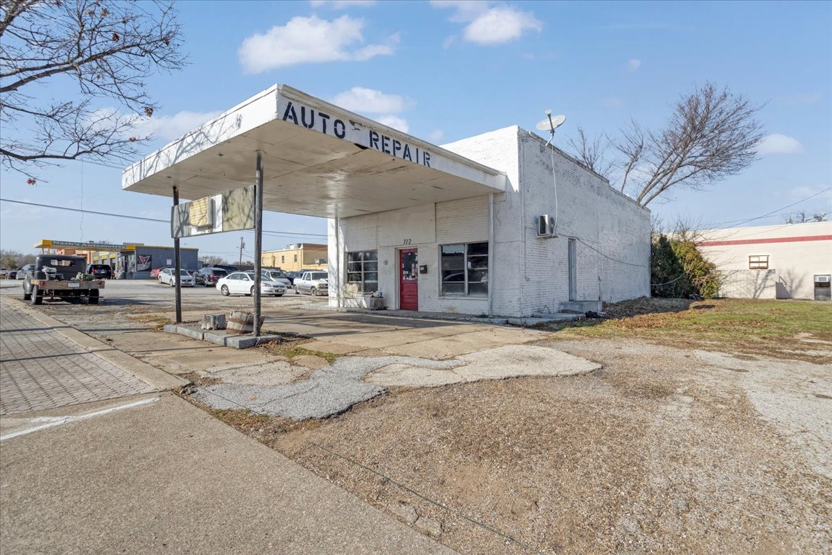 112 W Main Street Allen TX 75013